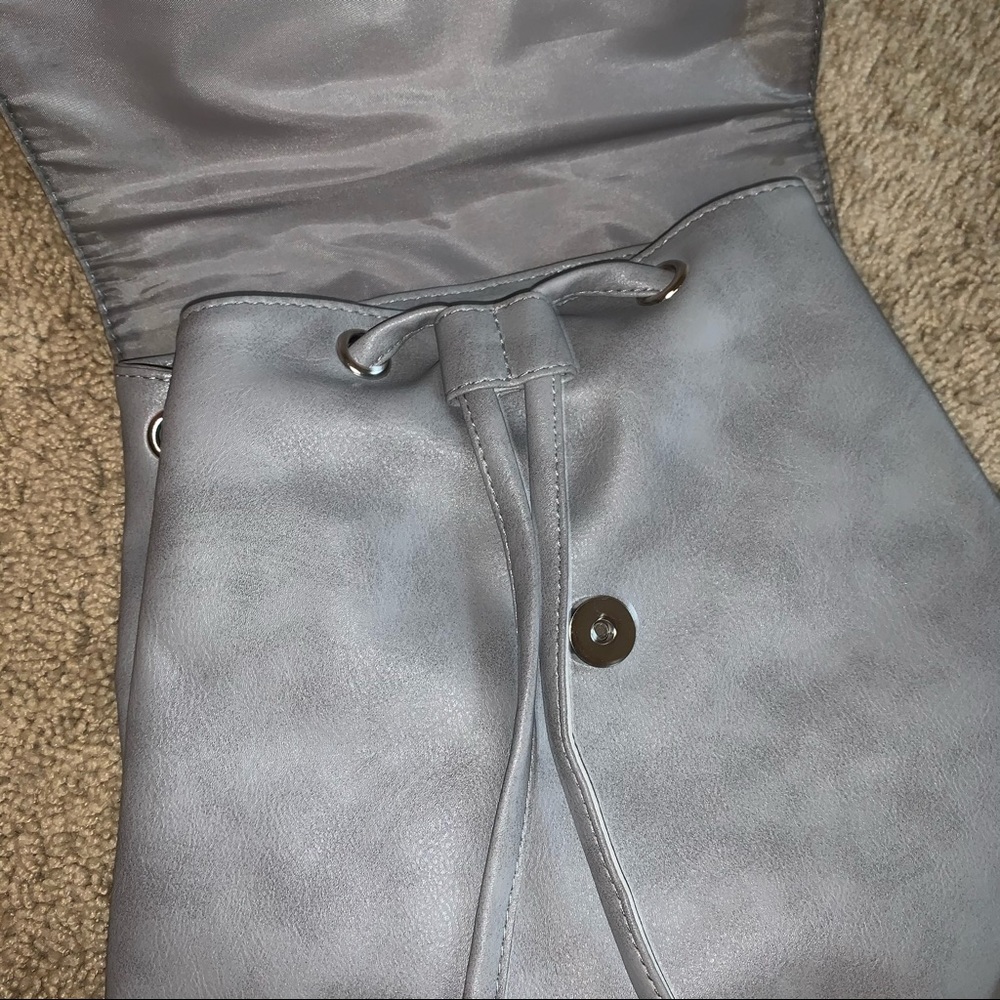 New Ulta Grey backpack - Picture 4 of 6